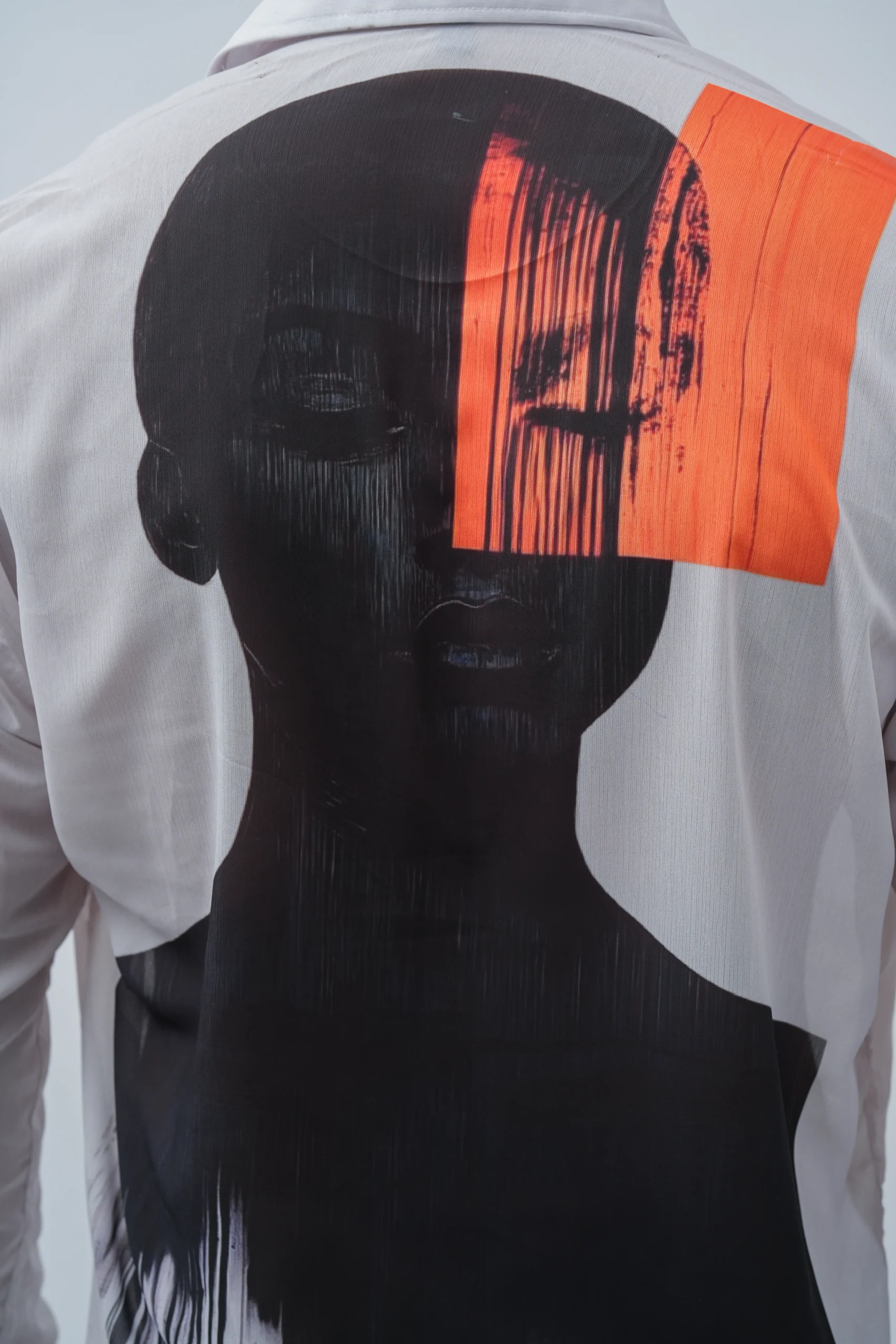 Abstract Portrait Graphic Back Shirt - Image 4