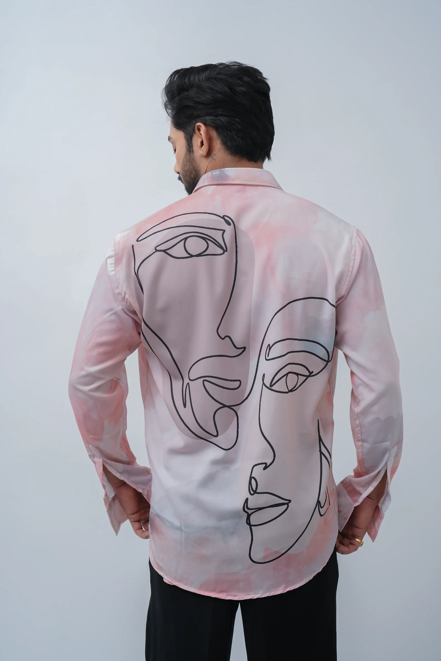 Abstract Face Line Back Print Shirt